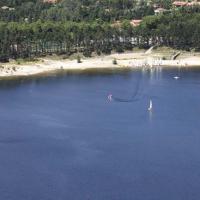 le lac et sa base de loisirs